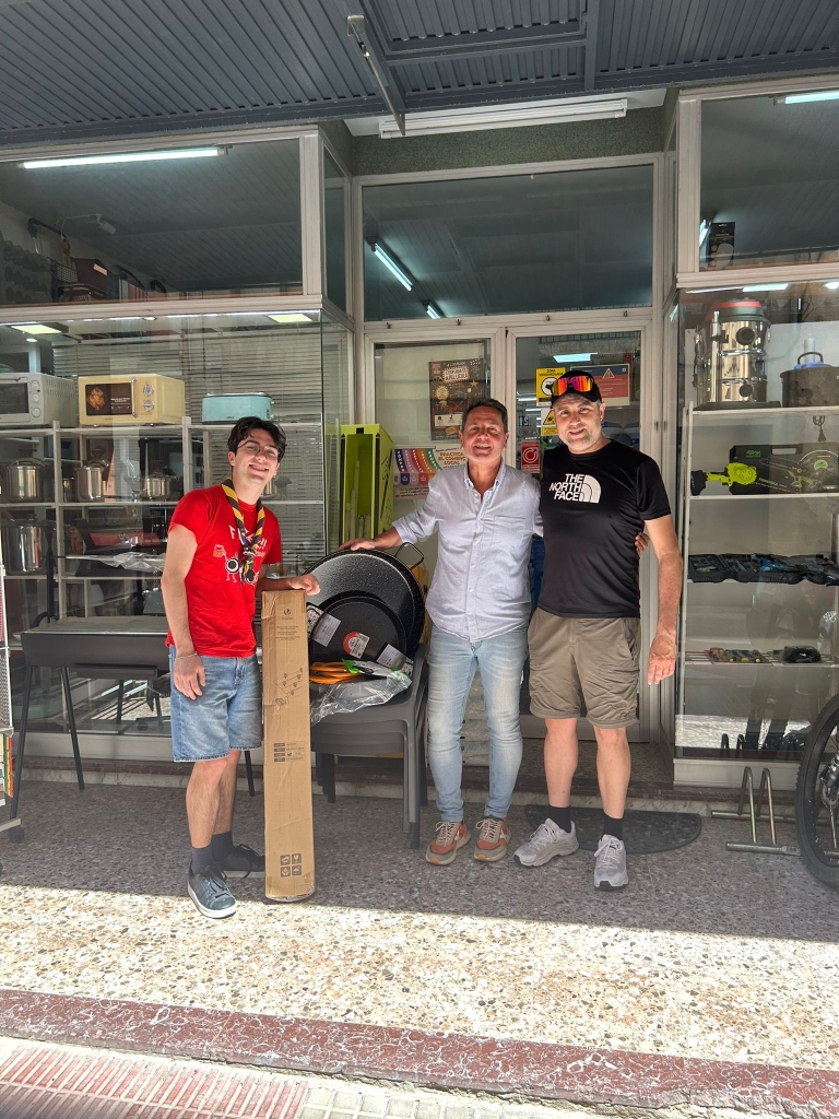 Compra del nou material educatiu i de lleure