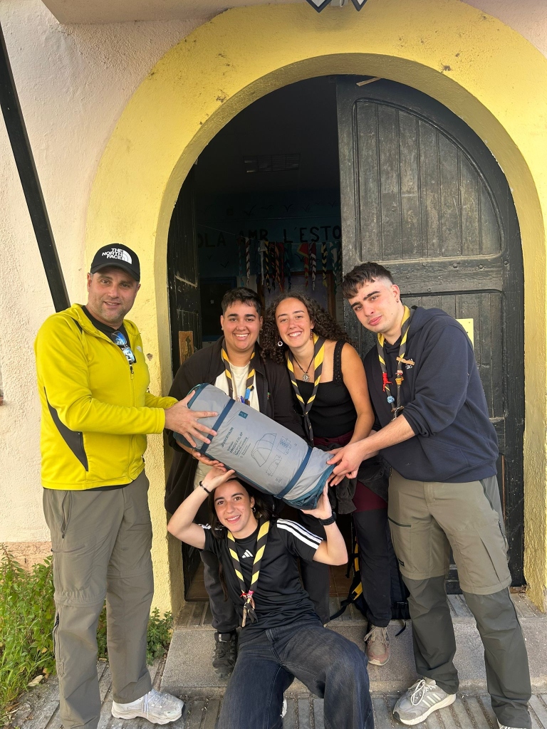 Equipament educatiu i logístic - Associació l'Estornell
